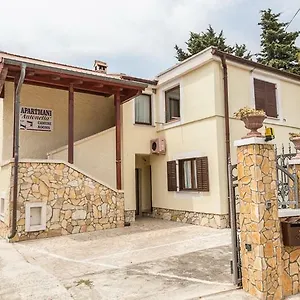 Pensjonat Antonella, Premantura