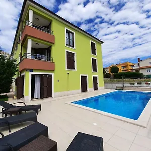 Apartament Smaragdna Yourcroatiaholiday, Premantura